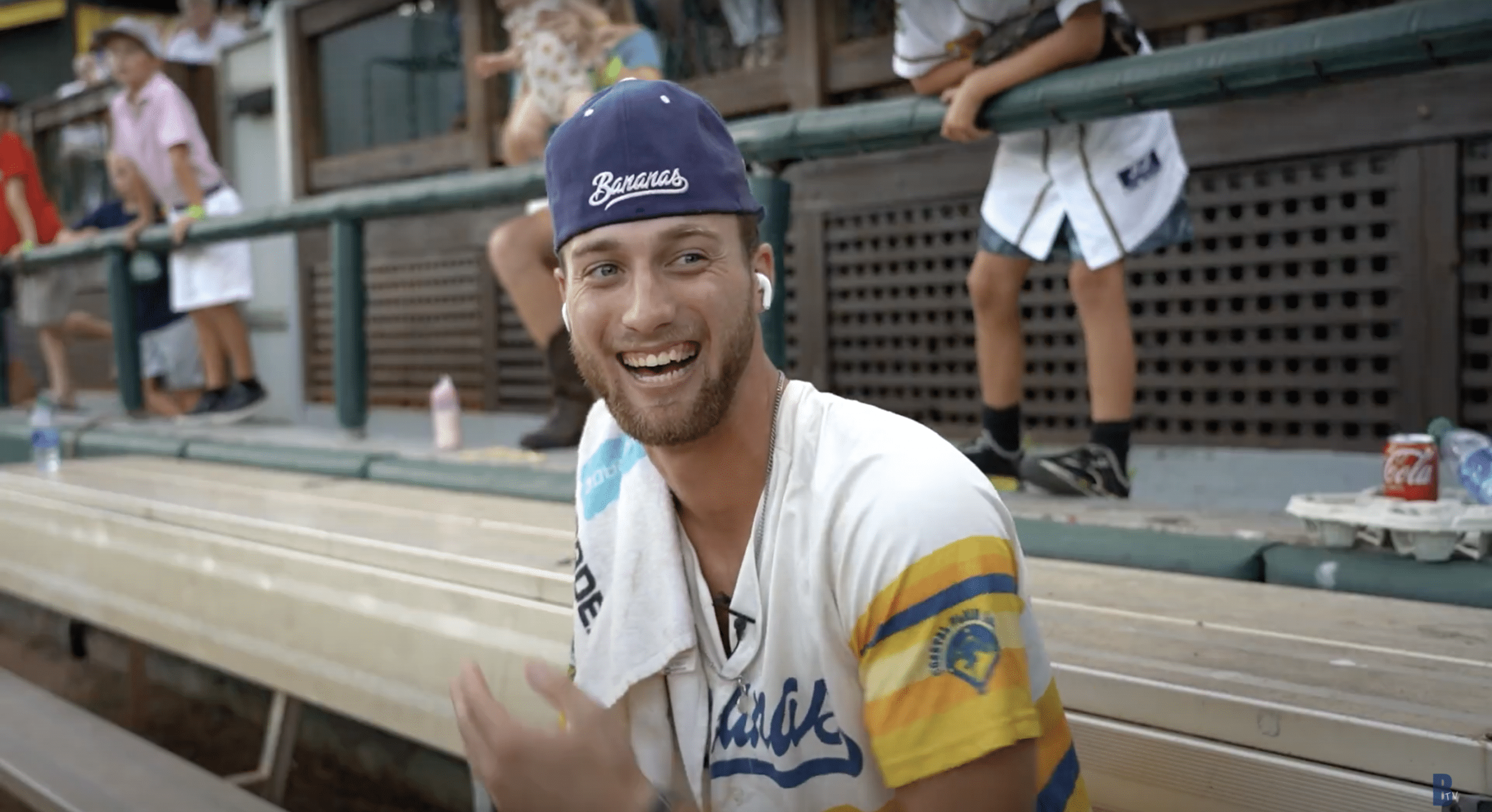 Savannah Ghost Pirates hockey should mimic Bananas baseball in Year 2
