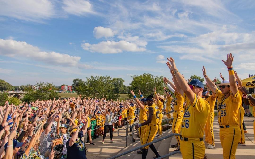 Top 12 Moments from a Momentous Weekend in Des Moines